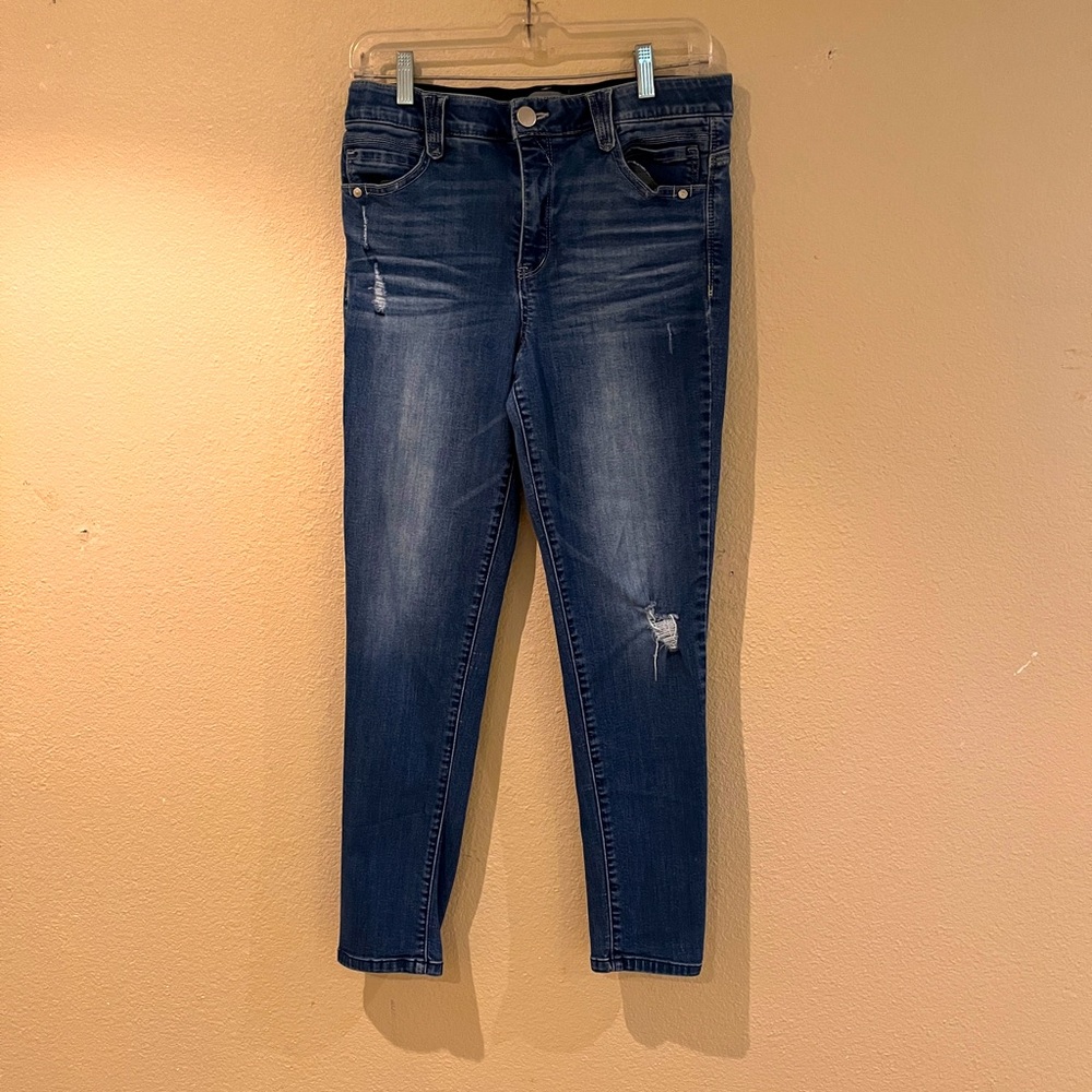 Wit & Wisdom skinny jeans. Good used condition.